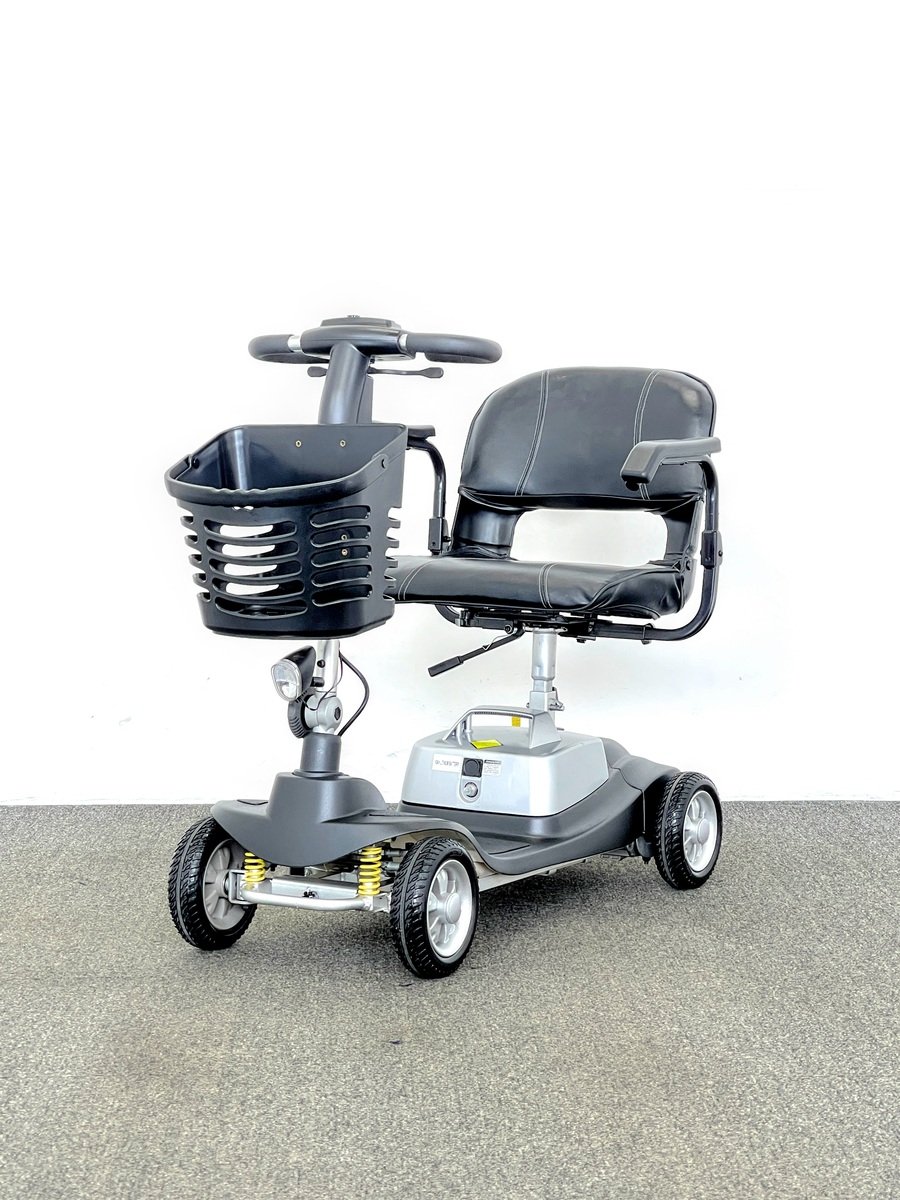 One Rehab Illusion (2021) - Image 11