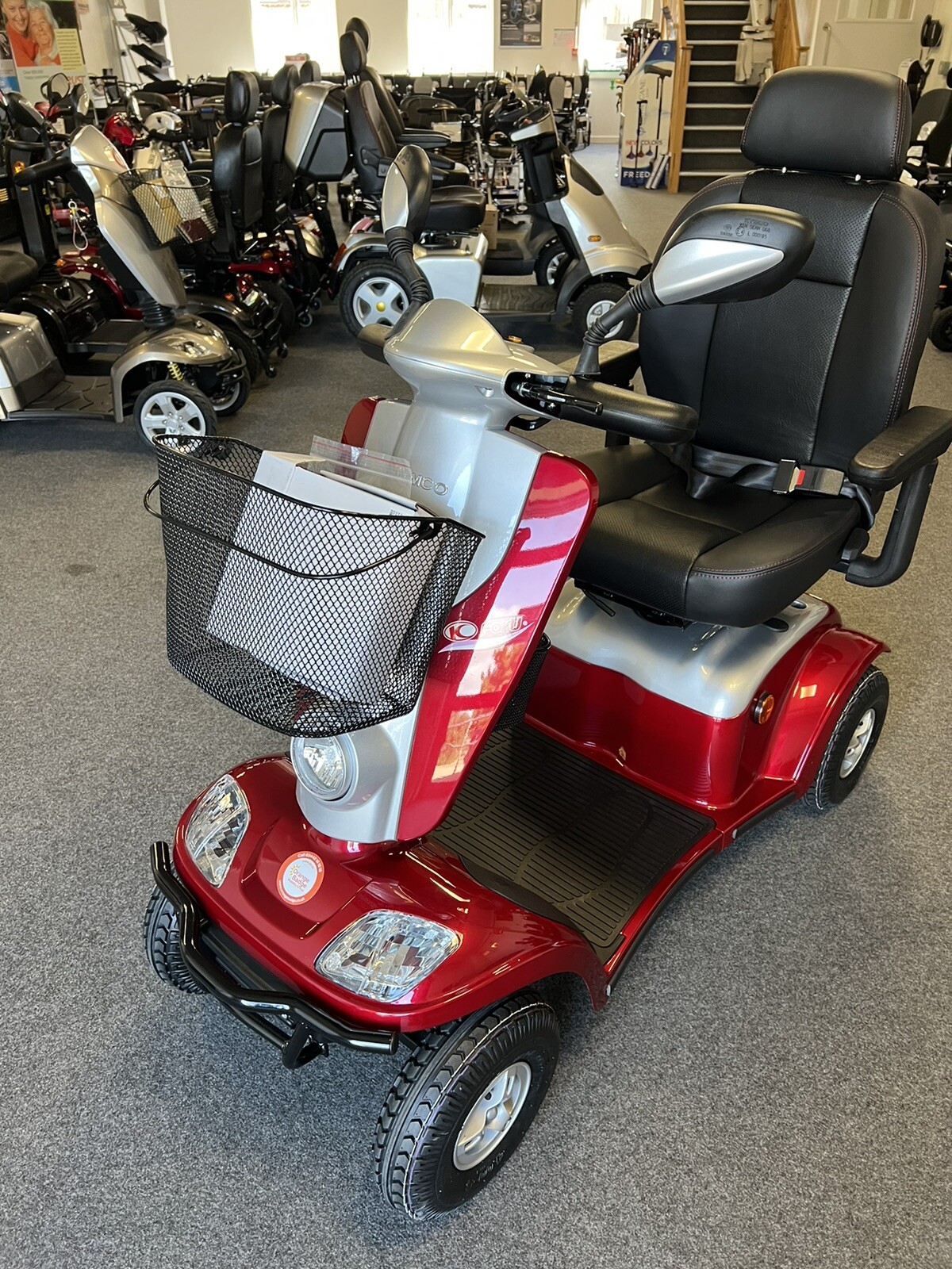 Kymco Maxi XLS 8 mph Mobility Scooter – Affordable 30‑Mile Range UK Scooter - Image 2