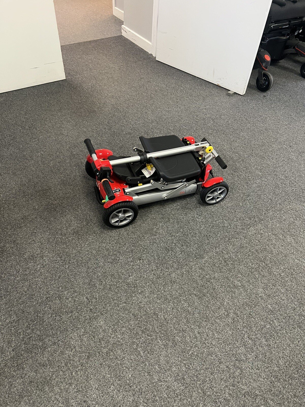 M-lite Folding Mobility Scooter – Compact & Portable | 4mph | Brand New | Free UK Delivery - Image 4